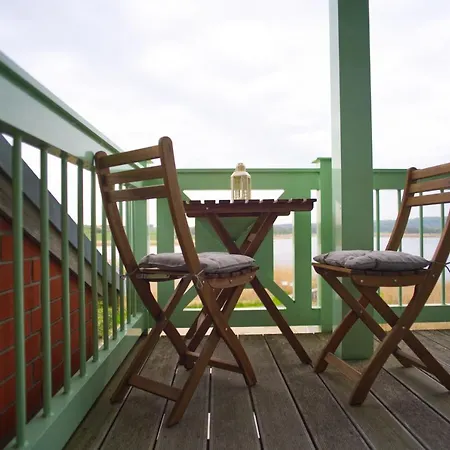 Ferienwohnung Mit Seeblick Im Haus Wizlaw 아파트