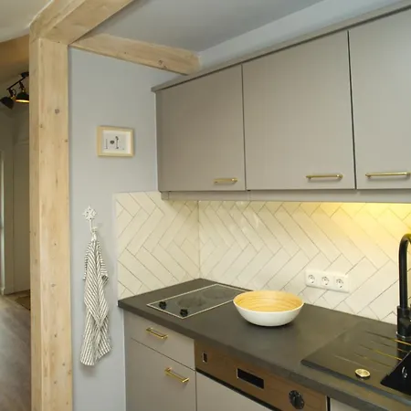 Ferienwohnung Mit Seeblick Im Haus Wizlaw 아파트 *