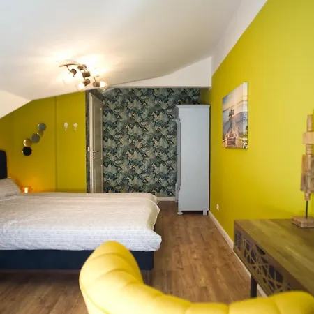 Ferienwohnung Mit Seeblick Im Haus Wizlaw 아파트 *