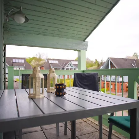 아파트 Ferienwohnung Mit Seeblick Im Haus Wizlaw