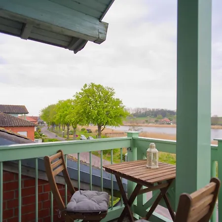 Ferienwohnung Mit Seeblick Im Haus Wizlaw * Sellin (Rugen)